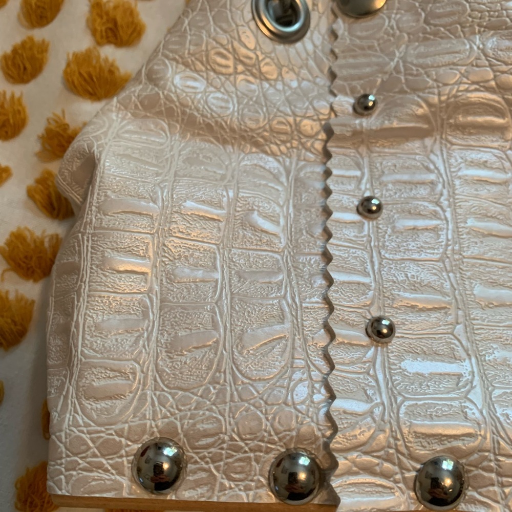 Purse - Picture 2 of 5